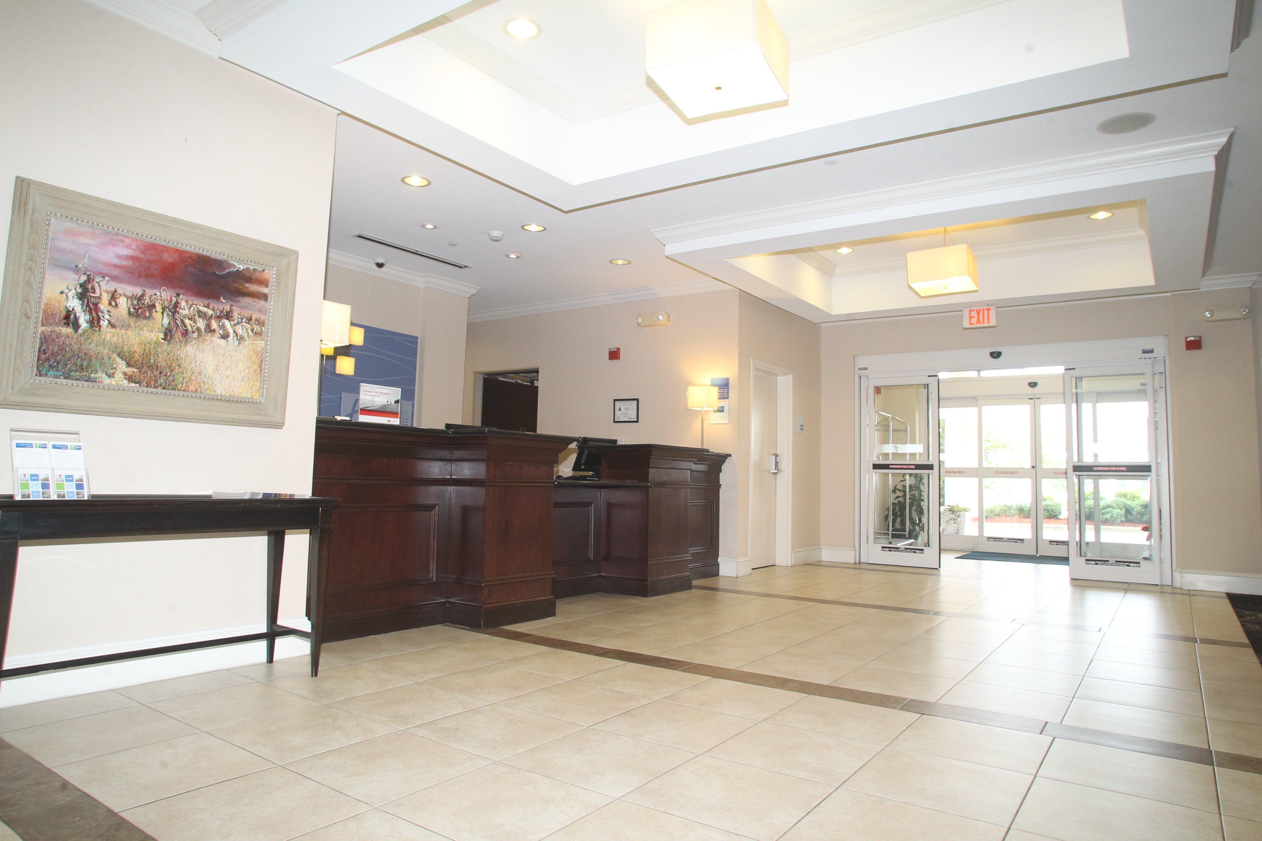 Holiday Inn Express Pembroke By Ihg Exterior foto