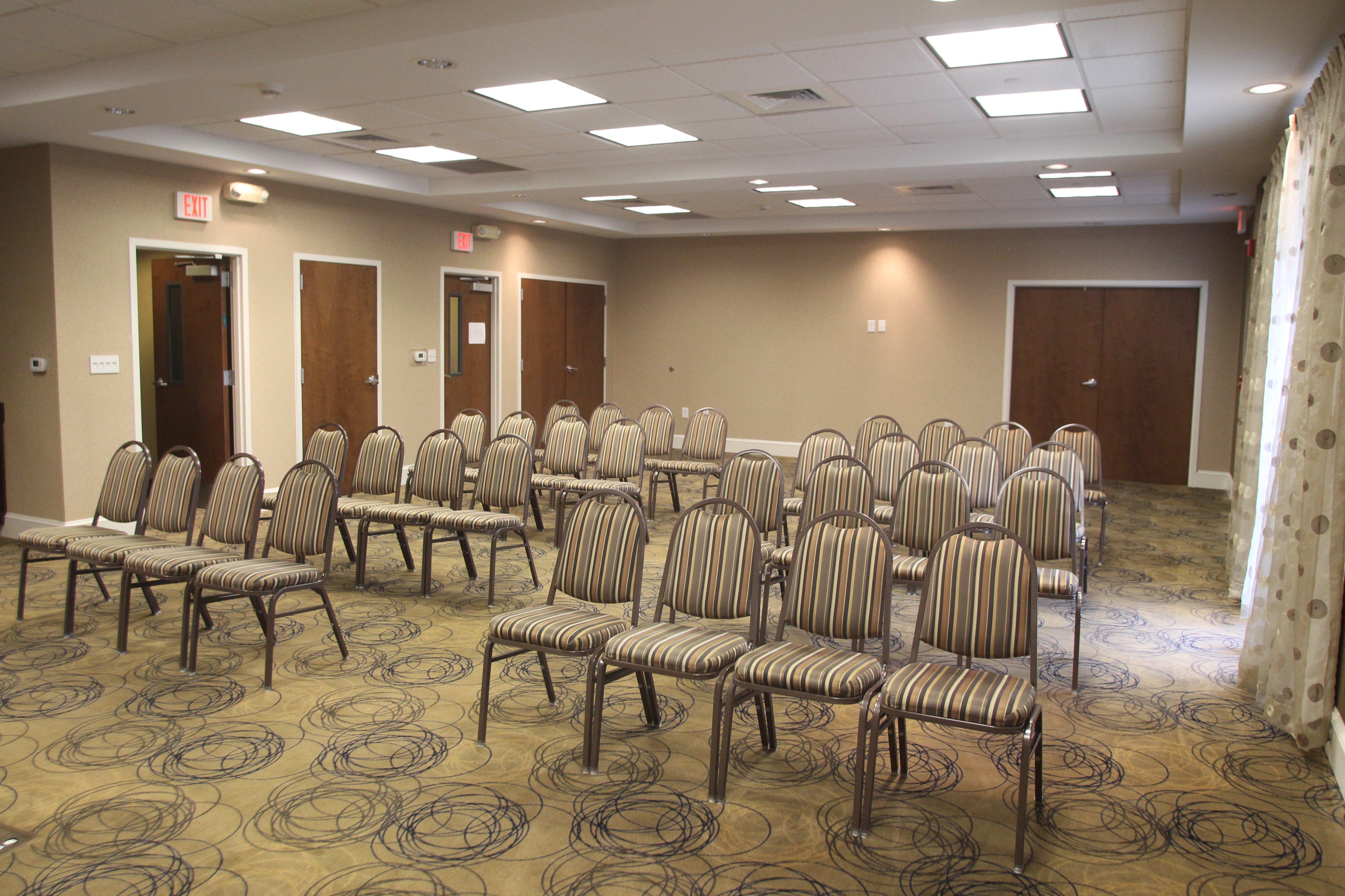 Holiday Inn Express Pembroke By Ihg Exterior foto