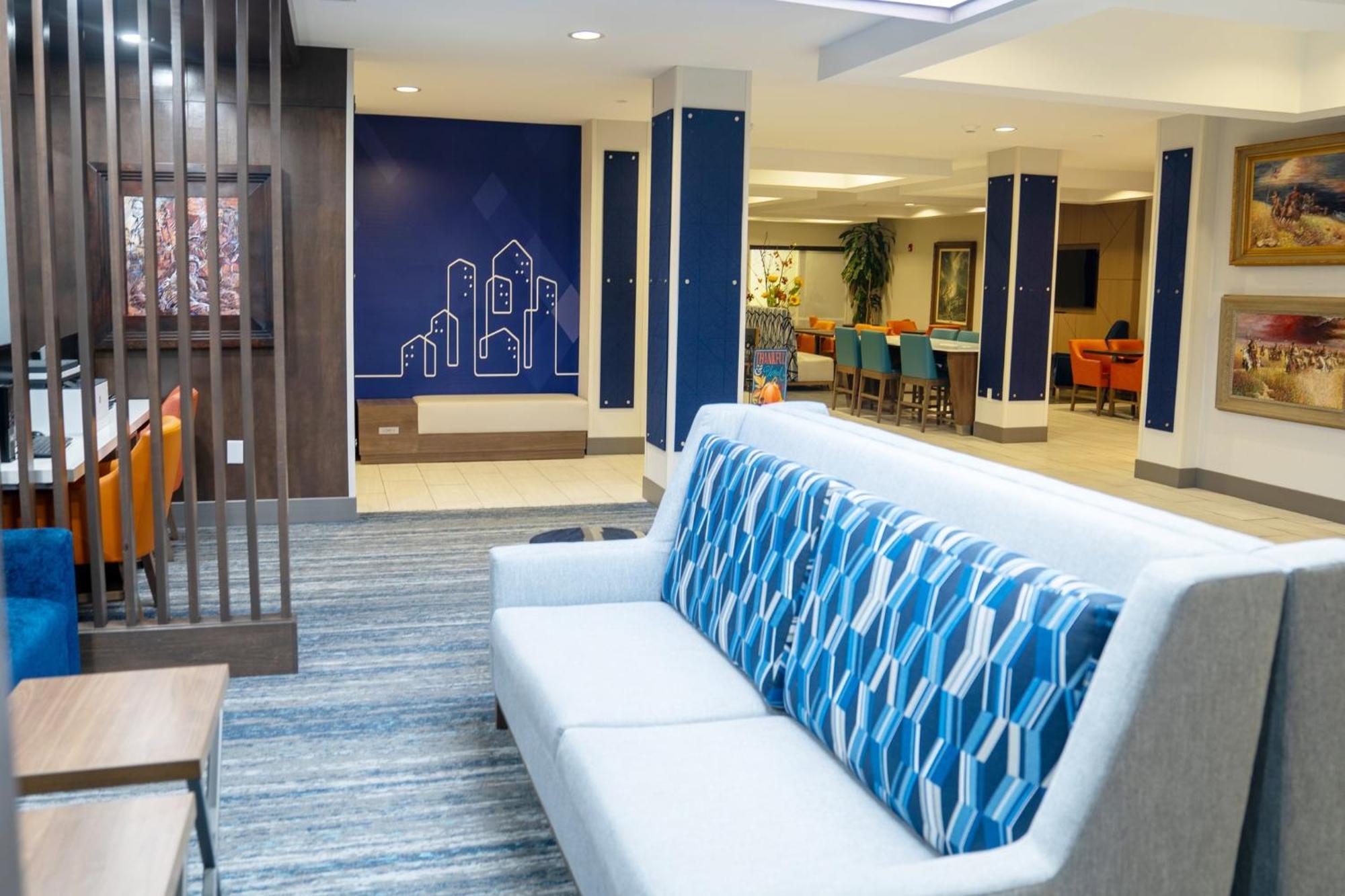 Holiday Inn Express Pembroke By Ihg Exterior foto